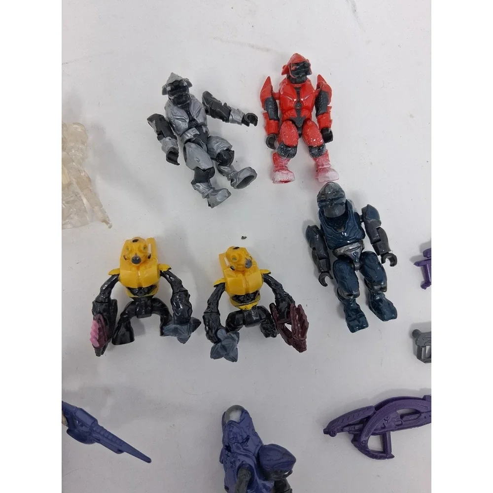 Mega Bloks Construx Halo/Covenant Mini Figures Lot Of:22  and Accessories/Read I